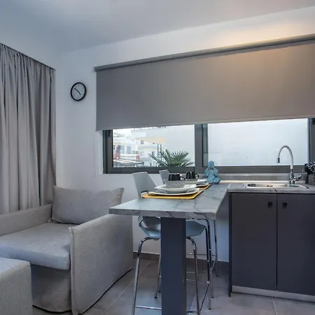 Urban Colours Родос